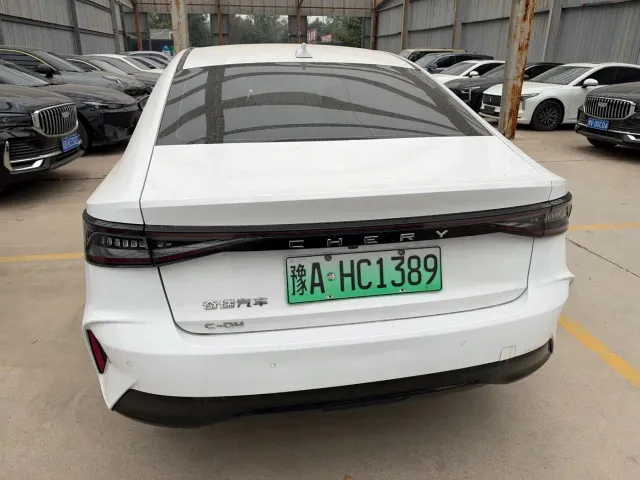 Chery Fulwin A8 — Фото автомобиля 10