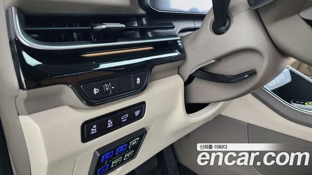 Kia Canival Новый Carnival 4 поколение Дизель 9 мест Hi-Limousine (Спецкузов) — Фото автомобиля 22