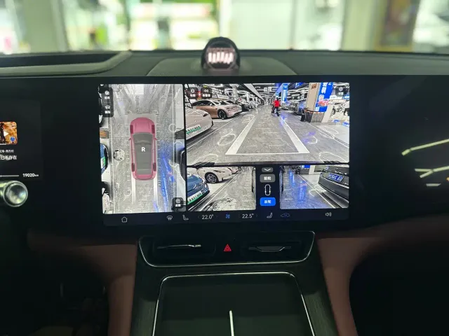 Aito M8 — Фото автомобиля 15