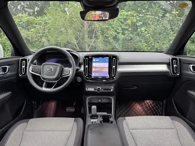 Volvo Volvo XC40 2023 Model B3 Smart Drive Fashion Edition — Фото автомобиля 11