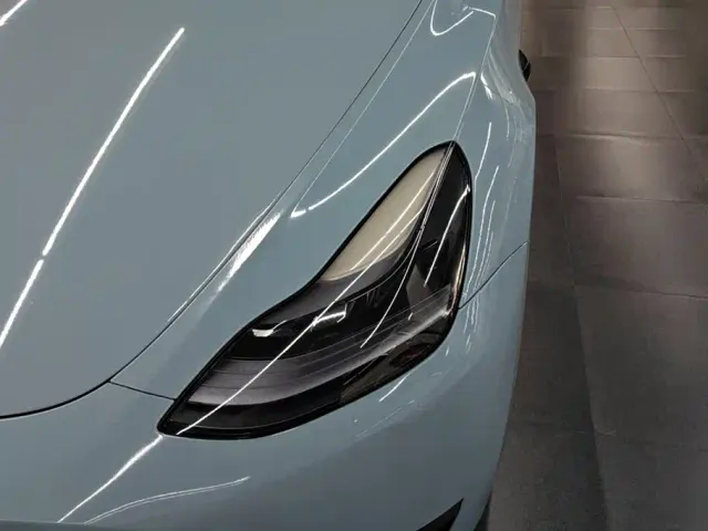Tesla Model Y — Фото автомобиля 5