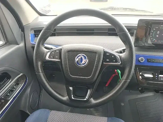 Dongfeng Yufeng EM27 — Фото автомобиля 6