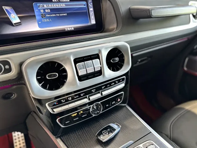 Mercedes-Benz G-Class — Фото автомобиля 9