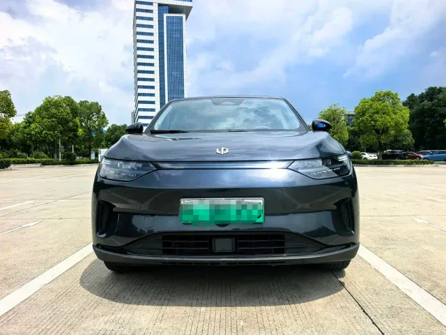 Leapmotor C11 — Фото автомобиля 2