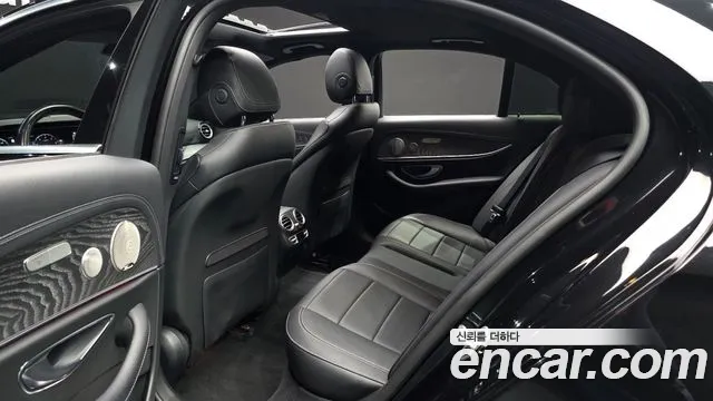 Mercedes-Benz E-Class E-класс W213 E350 4MATIC Avantgarde — Фото автомобиля 12