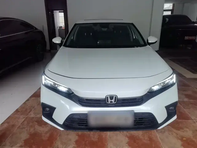 Honda Civic — Фото автомобиля 2