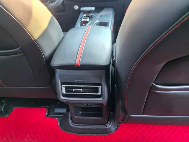 Changan Z6 — Фото автомобиля 10