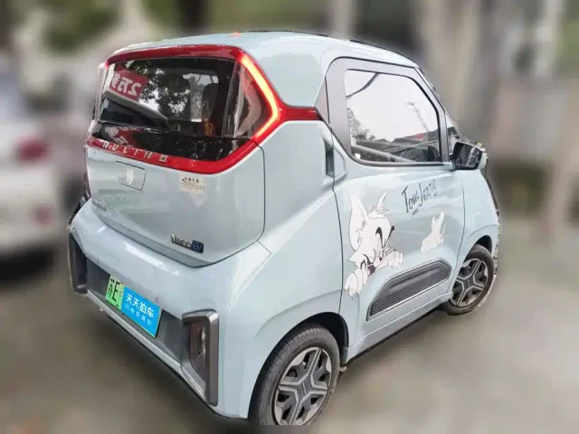 Wuling NanoEV — Фото автомобиля 2