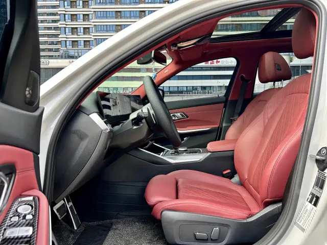 BMW 3 Series — Фото автомобиля 8