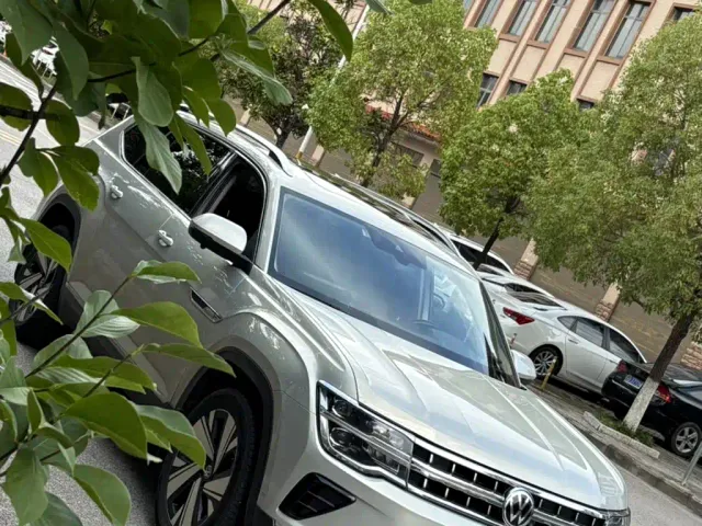 Volkswagen Teramont — Фото автомобиля 13