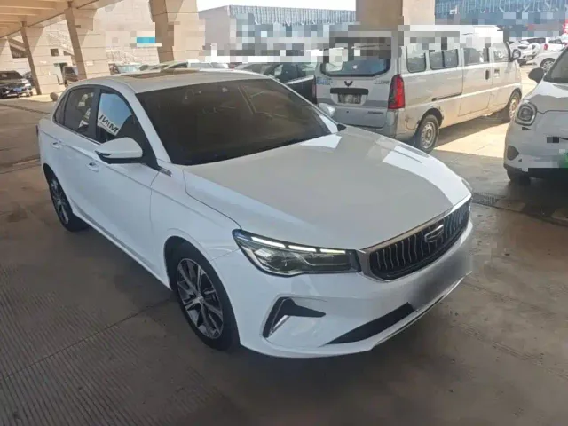 Geely Emgrand — Фото автомобиля 3