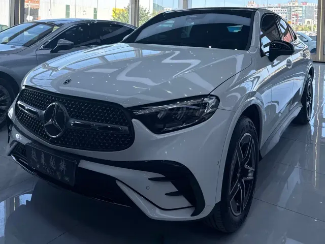 Mercedes-Benz GLC Coupe — Фото автомобиля 3
