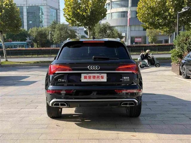 Audi Q5L — Фото автомобиля 8