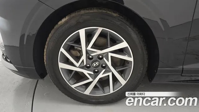 Hyundai Grandeur Grandeur (GN7) 3.5 Бензин 2WD — Фото автомобиля 5