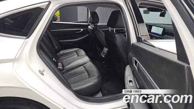 Hyundai Sonata Sonata Edge(DN8) 2.0 LPG(Для проката) — Фото автомобиля 12