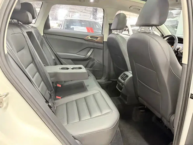 Volkswagen Tharu — Фото автомобиля 11