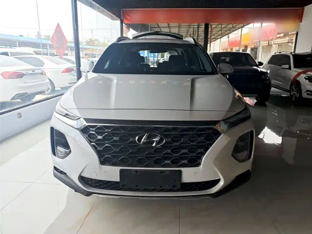 Hyundai Santa Fe — Фото автомобиля 2