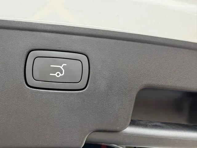 Leapmotor Leapmotor C11 2023 Extended Range 200 Comfort Edition — Фото автомобиля 21