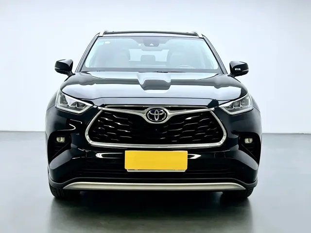 Toyota Highlander — Фото автомобиля 2