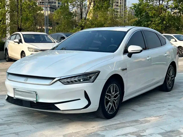 BYD Qin PLUS — Фото автомобиля 3