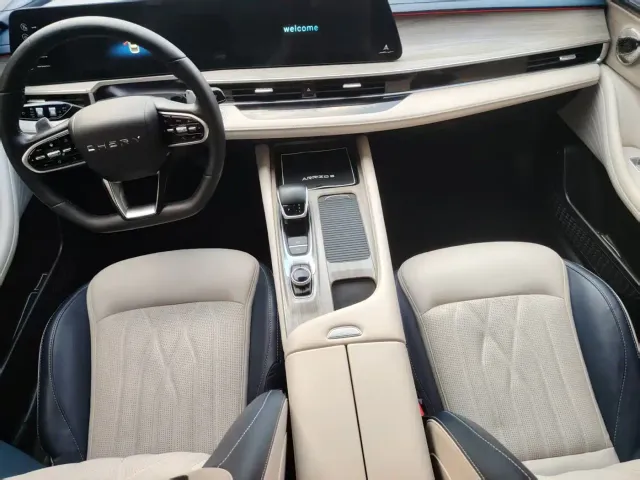 Chery Arrizo 8 — Фото автомобиля 11