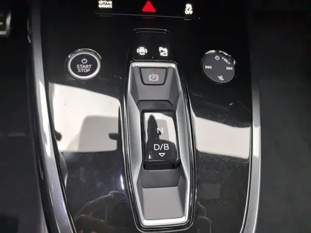 Audi Audi Q4 e-tron 2024 40 e-tron Creation Edition — Фото автомобиля 13