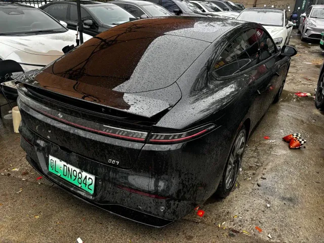 Dongfeng eπ 007 — Фото автомобиля 6