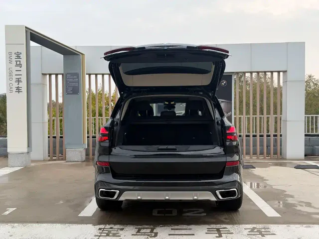 BMW X5 — Фото автомобиля 11