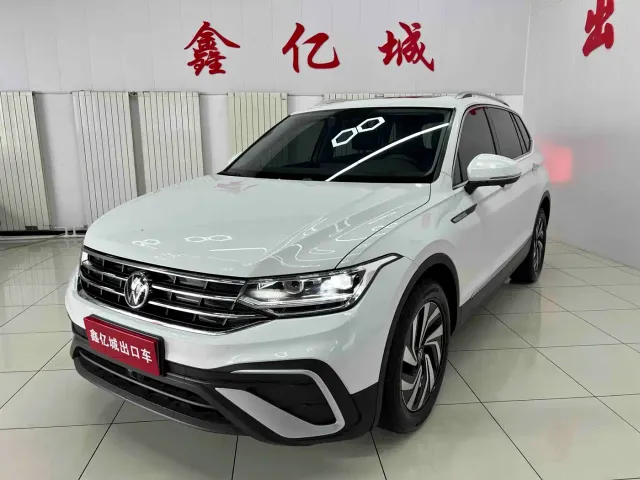 Фотография автомобиля — Volkswagen Tiguan L