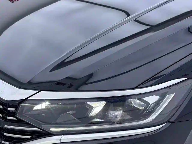 Volkswagen Passat — Фото автомобиля 15