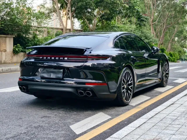 Porsche Panamera — Фото автомобиля 7