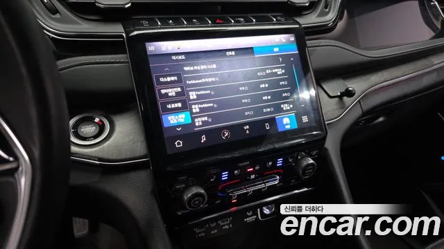 Jeep Cherokee Grand Cherokee(WL) L 3.6 Overland — Фото автомобиля 16