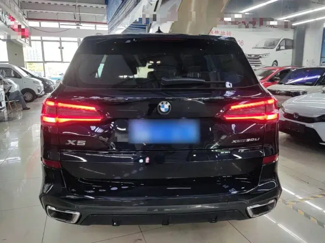 BMW X5 — Фото автомобиля 5