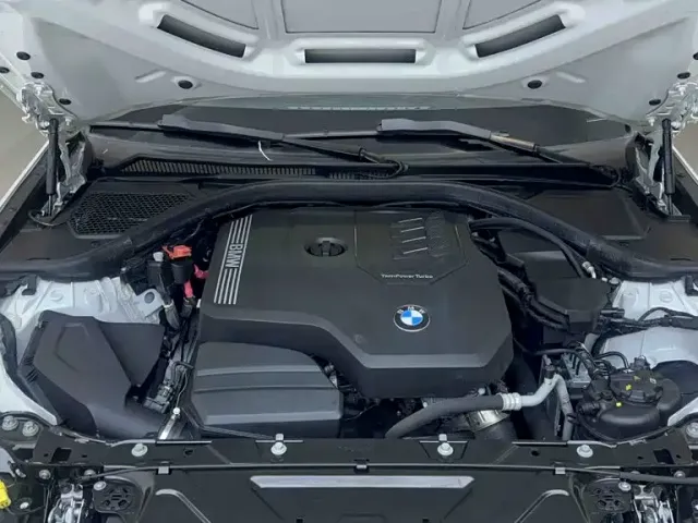 BMW 3 Series — Фото автомобиля 21