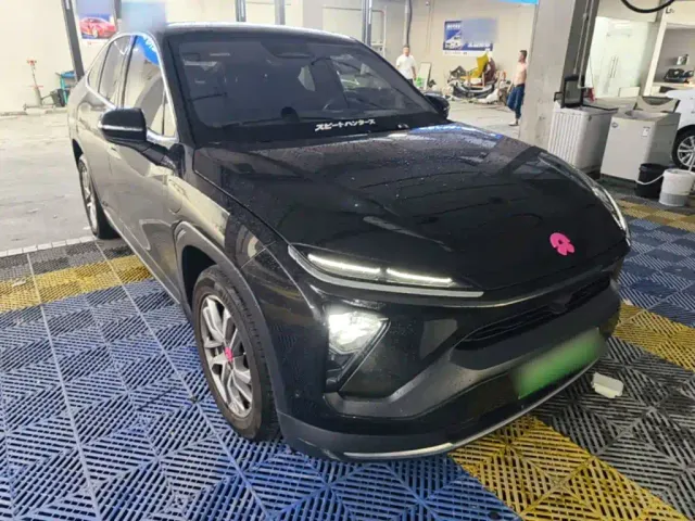 Nio EC6 — Фото автомобиля 3