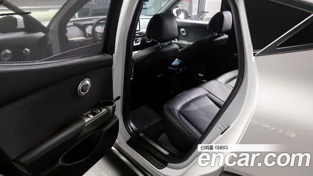 Genesis GV60 — Фото автомобиля 26