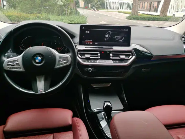 BMW X3 — Фото автомобиля 12