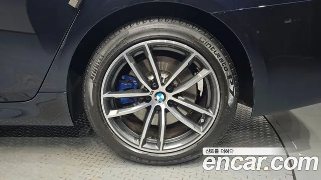 BMW 5 Series G30 — Фото автомобиля 6