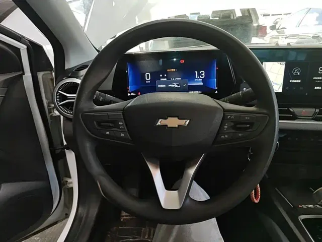 Chevrolet Monza — Фото автомобиля 10