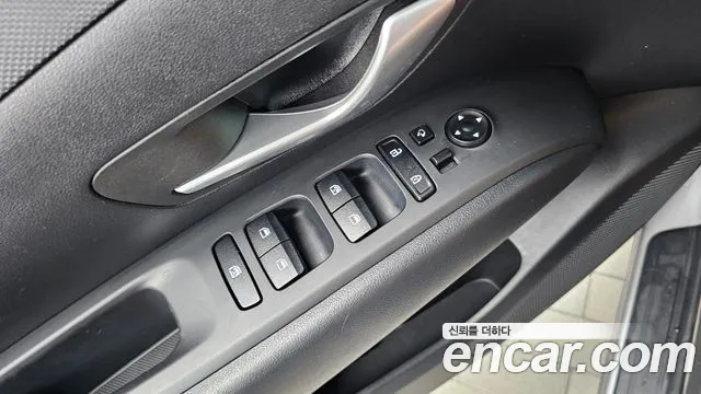 Hyundai Tucson Tucson (NX4) Дизель 2.0 2WD — Фото автомобиля 28