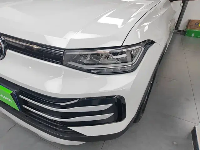 Volkswagen Tharu — Фото автомобиля 23