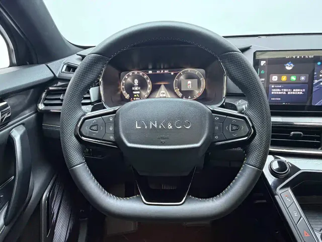 Lynk & Co 06 — Фото автомобиля 15