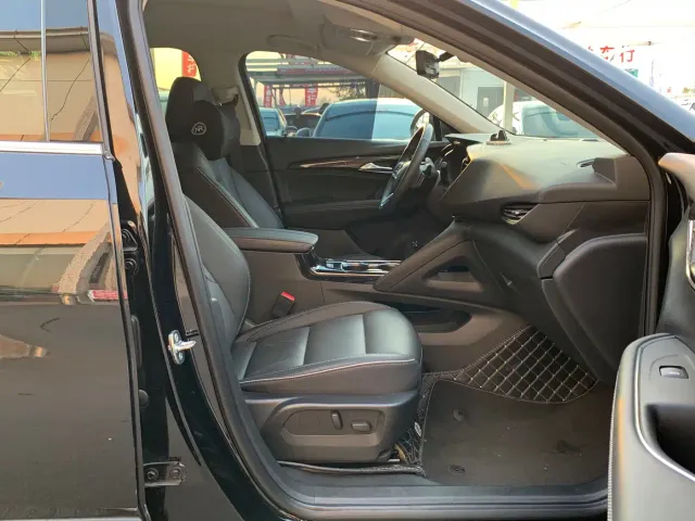 Buick Envision Plus — Фото автомобиля 13