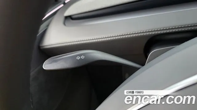 Tesla Model Y — Фото автомобиля 27