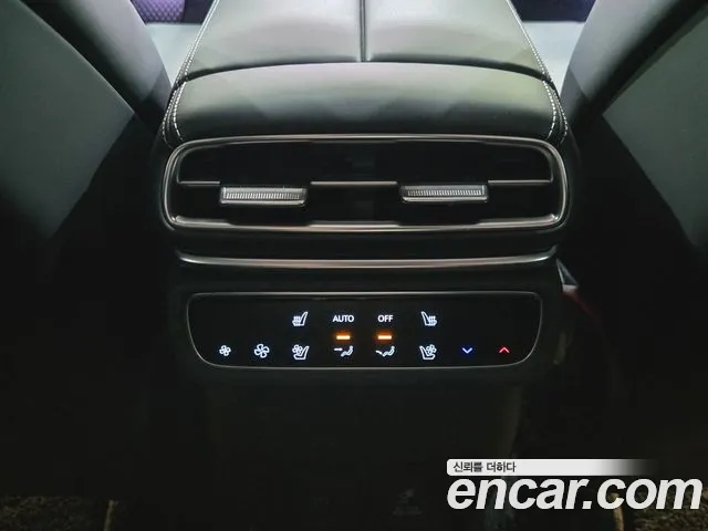 Genesis GV80 — Фото автомобиля 17