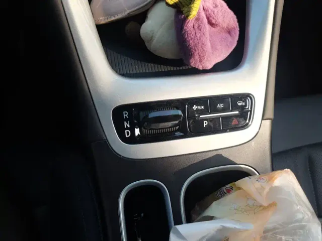 Geely Starry Wish — Фото автомобиля 15