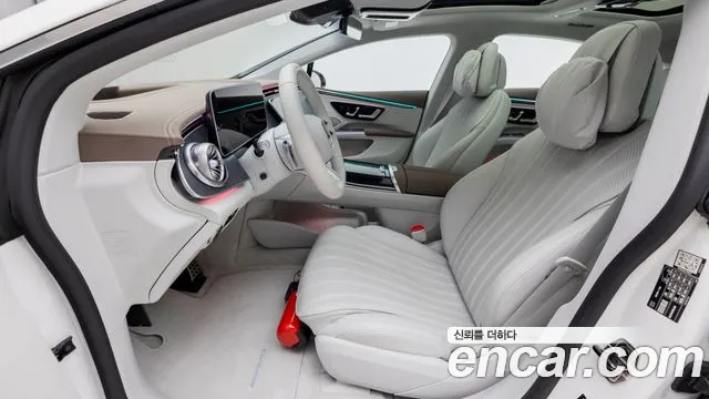 Mercedes-Benz EQS — Фото автомобиля 10