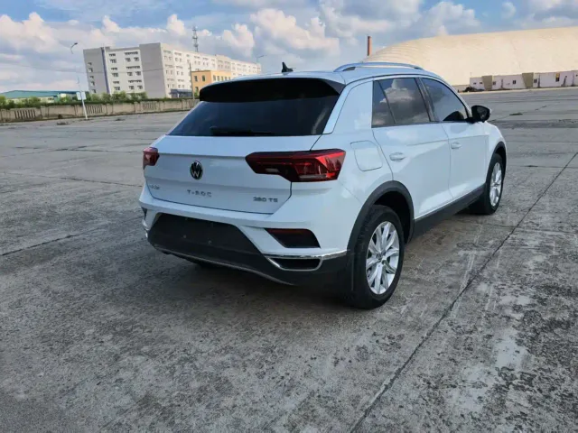 Volkswagen T-Roc — Фото автомобиля 7