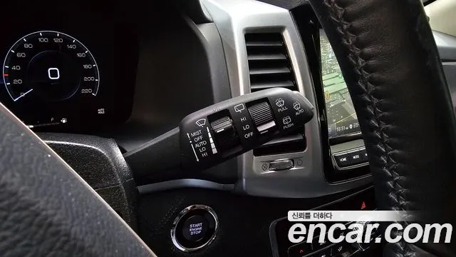 KG_Mobility_Ssangyong Rexton All Rexton Дизель 2.2 2WD — Фото автомобиля 19