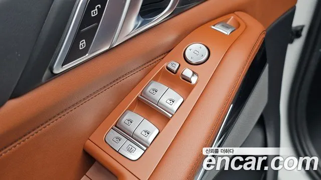 BMW X7 — Фото автомобиля 26
